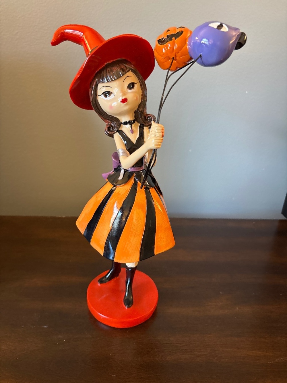 Viral Bella Lux Halloween Witch Girl - 15” Figure - Holding Balloons Decor